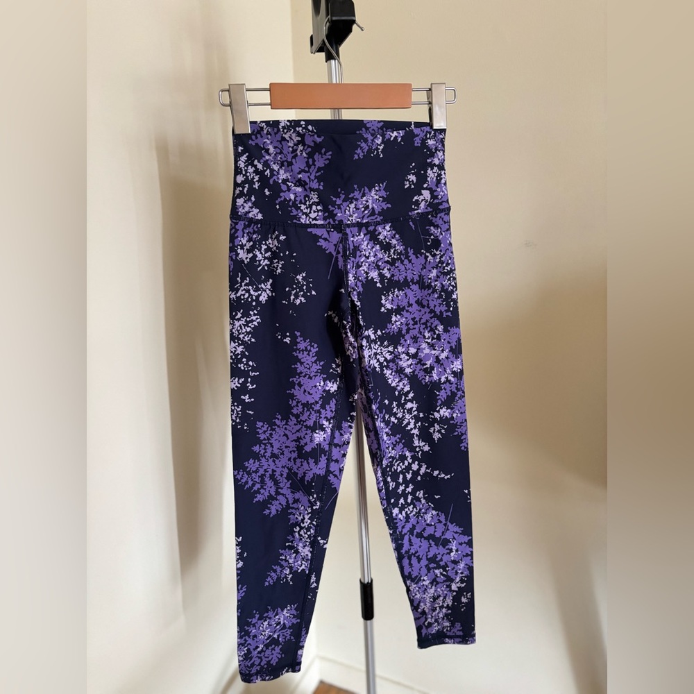 NEVER WORN Aerie High Waisted Purple Forest Print Leggings